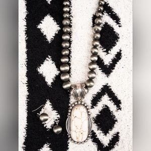 SILVERTONE FRAMED HOWLITE OVAL NAVAJO INSPIRED PEARL NECKLACE AND EARRING SET